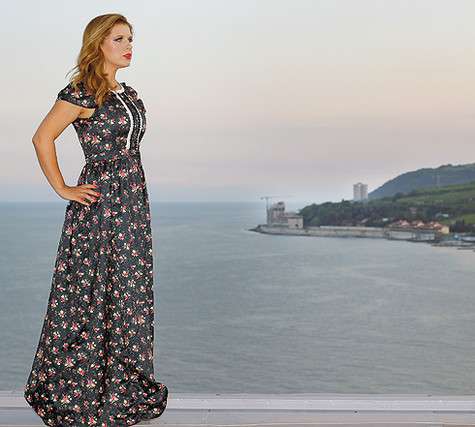 «Я испытываю очевидное внимание со стороны мужчин в связи со своим новым обликом. Чувствую себя моложе лет на десять и, конечно, жду того единственного...» Фото: материалы пресс-служб.