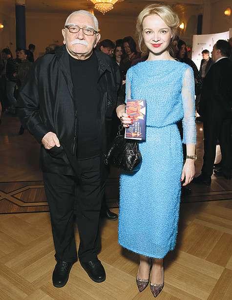 Армен Джигарханян и Виталина Цымбалюк-Романовская.