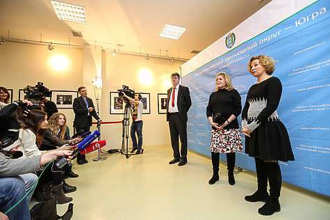 Катрин Денев летела в Ханты-Мансийск целых 12 часов. Катрин Денев летела в Ханты-Мансийск целых 12 часов.