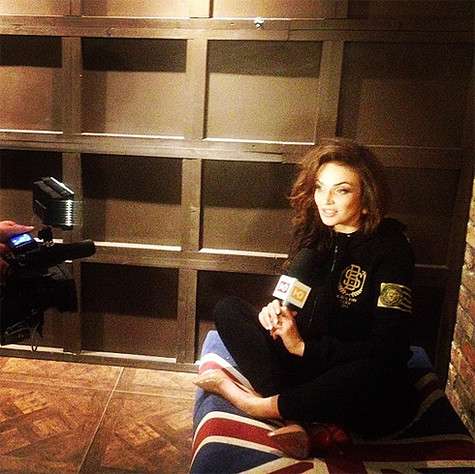 Алена Водонаева в подаренном спортивном костюме. Фото: Instagram.com.