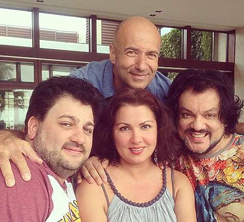 В Майами нашим звездам встретиться легче, чем в Москве. Фото: Twitter.com/@AnnaNetrebko.