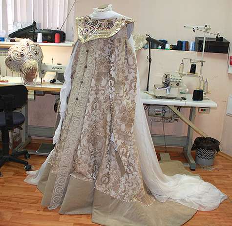 Костюм, в котором будет выступать Эльмира Абдразакова. Фото: Гертруда Жигарева.