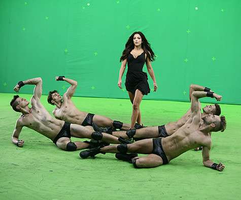 Ани Лорак на съемках клипа. Фото: материалы пресс-служб. Ани Лорак на съемках клипа. Фото: материалы пресс-служб.