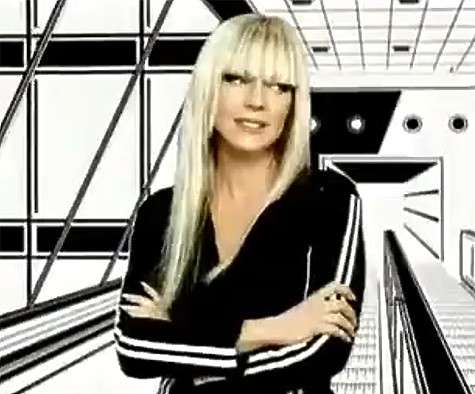 Кадр из клипа Натальи Ветлицкой «Изучай меня». Фото: www.youtube.com.