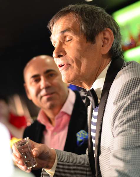 Бари Алибасова переполняли эмоции. Фото: ИА InterMedia.