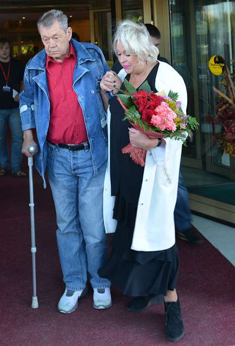 Николай Караченцов с женой. Николай Караченцов с женой.