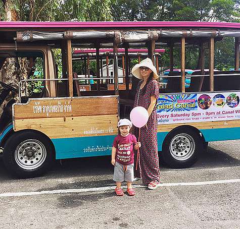 Эвелина Бледанс отдыхает с семьей на Пхукете. Фото: Instagram.com/bledans.