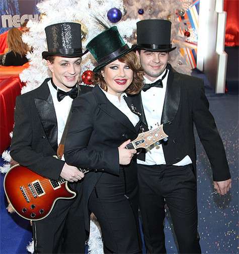 «Есть люди, которые отмечают свой день рождения в узком семейном кругу, а есть те, кто любит делать это с размахом. Я как раз отношусь ко второй категории – всегда придумываю что-то фееричное!» Фото: Лилия Шарловская.