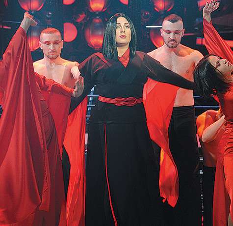 Жюри не оценило визуальное превращение Евы Польны в Мадонну, хотя к ее вокалу претензий ни у кого не было. Фото: Руслан Рощупкин.