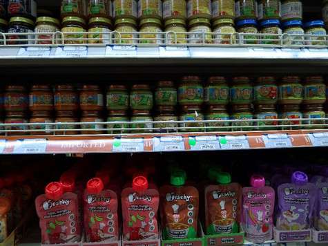 Вопреки разговорам, в Таиланде полно детского питания. 