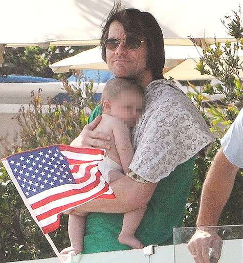 Джим Кэрри с внуком. Фото: Rex Features/Fotodom.ru. Джим Кэрри с внуком. Фото: Rex Features/Fotodom.ru.