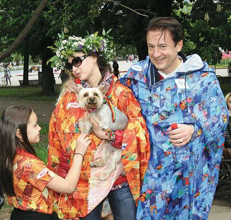 Собака Олега Меньшикова пользовалась не меньшей популярностью, чем сам актер. Фото: Геннадий Авраменко.