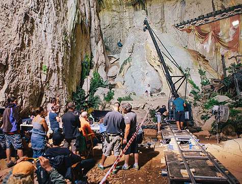 Декорацией для съемок послужила болгарская пещера Проходна, которая обошла конкурентов из Италии, Таиланда и Южной Кореи. Фото: материалы пресс-служб.