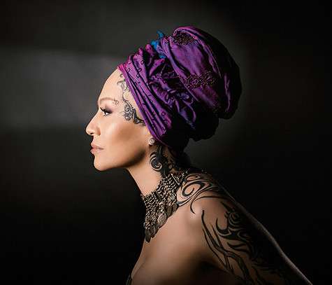 Красавица артистка нашла свое счастье только в третьем браке. Но никаких претензий к бывшим мужьям не высказывает. Фото: личный архив Наргиз Закировой.