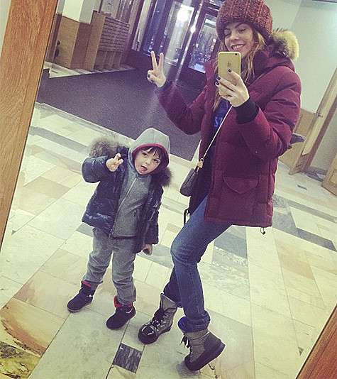 Сын Анастасии Стоцкой осваивает сразу два иностранных языка. Фото: Instagram.com/100tskaya.