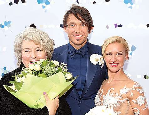 Официальный российский дебют пары Волосажар—Траньков случился в 2010 году. До этого Татьяна выступала за Украину с другим партнером.