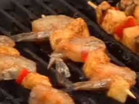 Шашлык из яблок «Кракен в шоке». Фото: материалы пресс-служб.