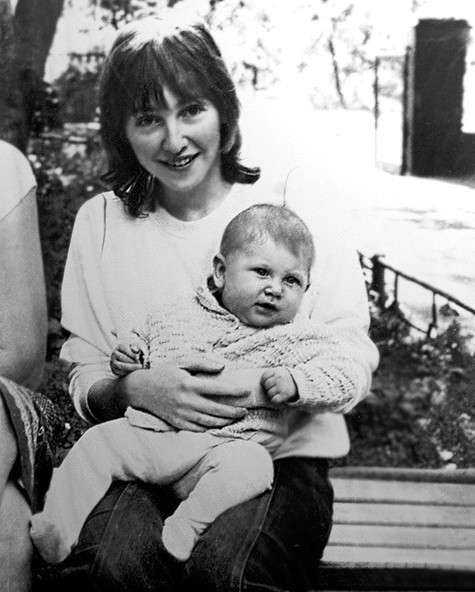 О первом неудачном браке певица не жалеет, ведь от него остался сын Иван, мамино счастье. Фото: личный архив.