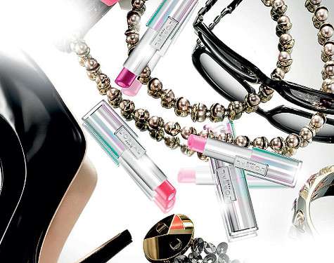 Помада Rouge Caresse Coeur de Perle от LOreґal Paris. Фото: материалы пресс-служб.