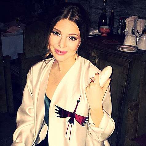 Наталья Подольская впервые вышла в свет, после того, как Владимир Пресняков рассказал о ее беременности. Фото: Instagram.com/nataliapodolskaya