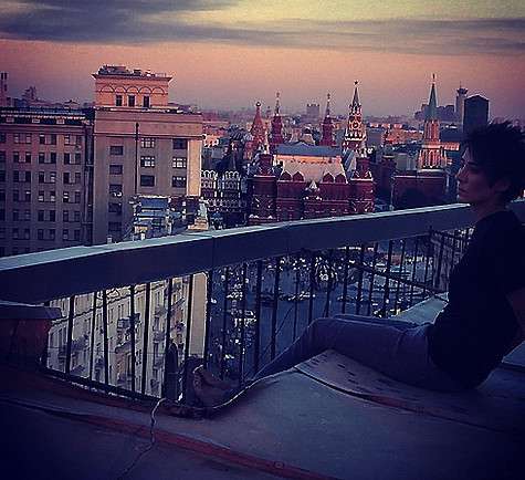 «Z.ночь» , - подписала этот снимок Литвинова. Фото: Instagram.com/renatalitvinovaofficiall.