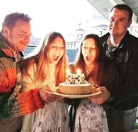 Наталья Подольская и Юлиана со своими мужьями. Фото: Instagram.com/nataliapodolskaya.