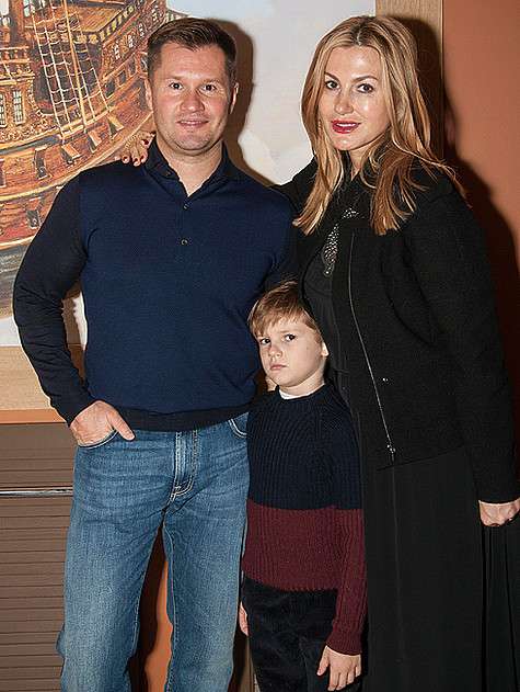 Алексей Немов с семьей. Фото: материалы пресс-служб.