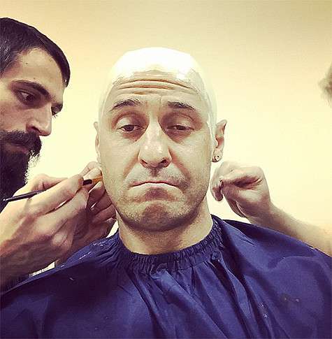 Стас Костюшкин запечатлел работу гримеров. Фото: Instagram.com/stas_kostyushkin_official.