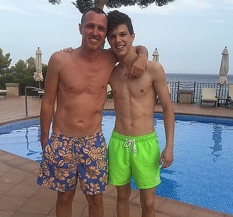 Отец и сын очень похожи. Фото: instagram.com/ivernik.