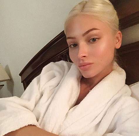 Алена Шишкова считает, что нужно делиться своей естественной красотой. Фото: Instagram.com/missalena92.