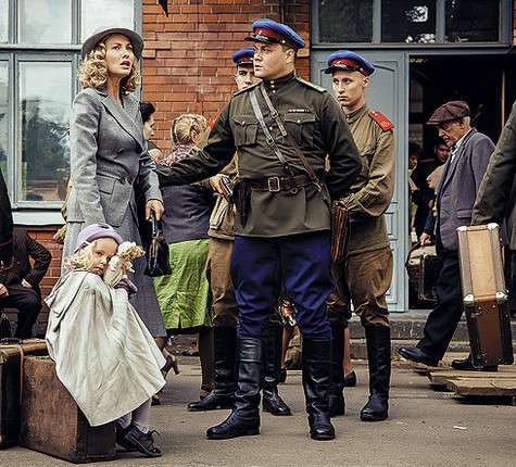 В сериале «Тальянка», съемки которого сейчас идут в Санкт-Петербурге, у Йоанны Моро роль итальянки, влюбившейся в русского офицера. Кадр из сериала.