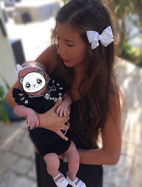 Кети Топурия с маленькой Оливией. Фото: Instagram.com/keti_one_official.