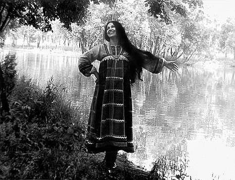 Сложно представить, что голосистая Надежда могла бы не стать артисткой, а пойти в медики. Фото: личный архив Надежды Бабкиной.