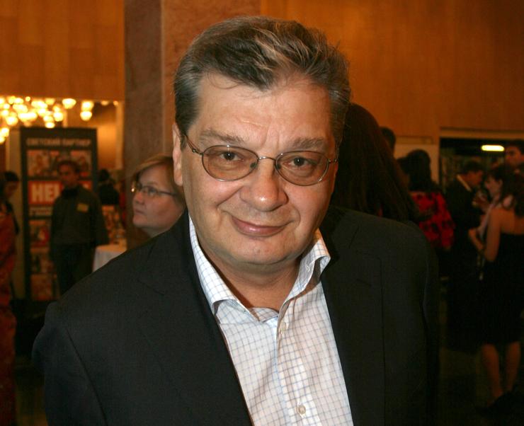 Телеведущий Александр Беляев