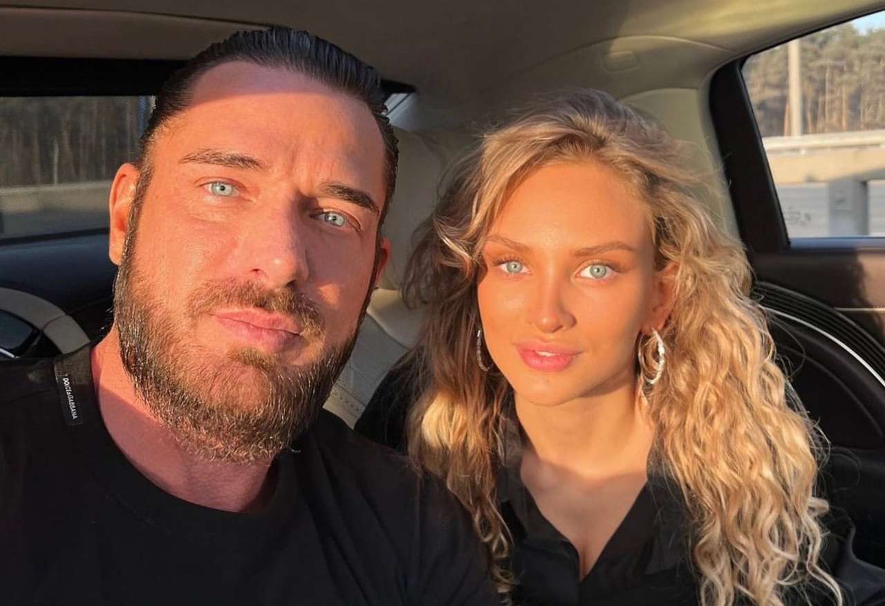 Курбан омаров. Омарова беременна. Новая девушка курбана. Омарова беременна. Омарова беременна.