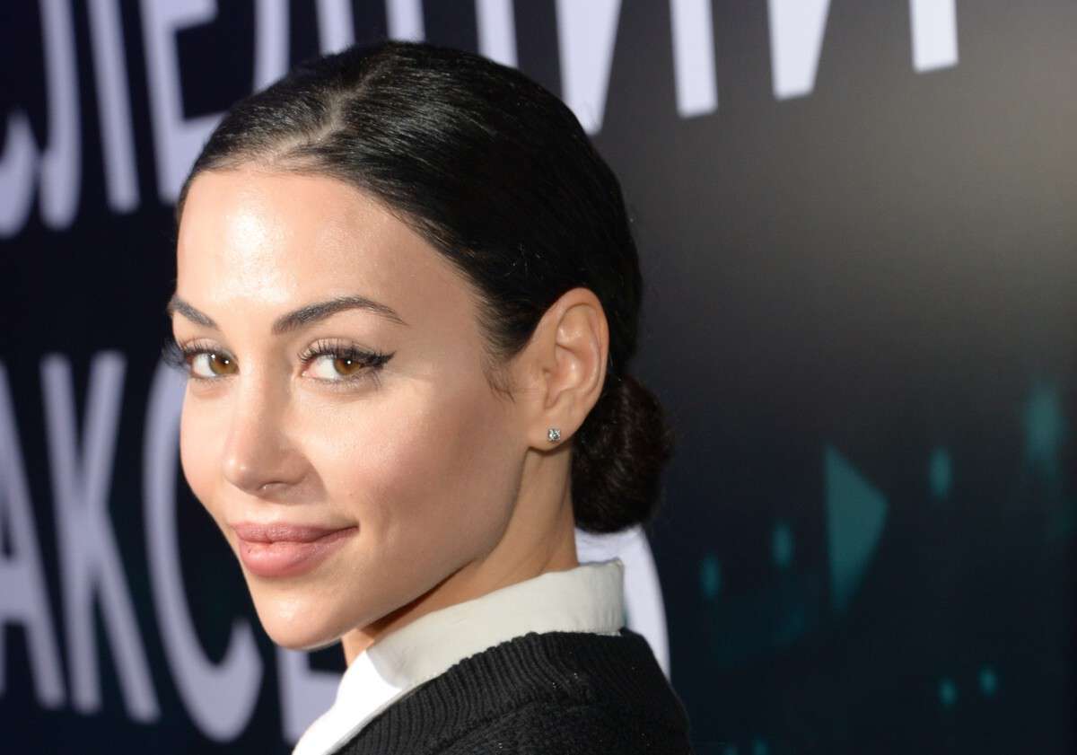 «Повезло мужу»: Зепюр Брутян восхитила фанатов женственными фото