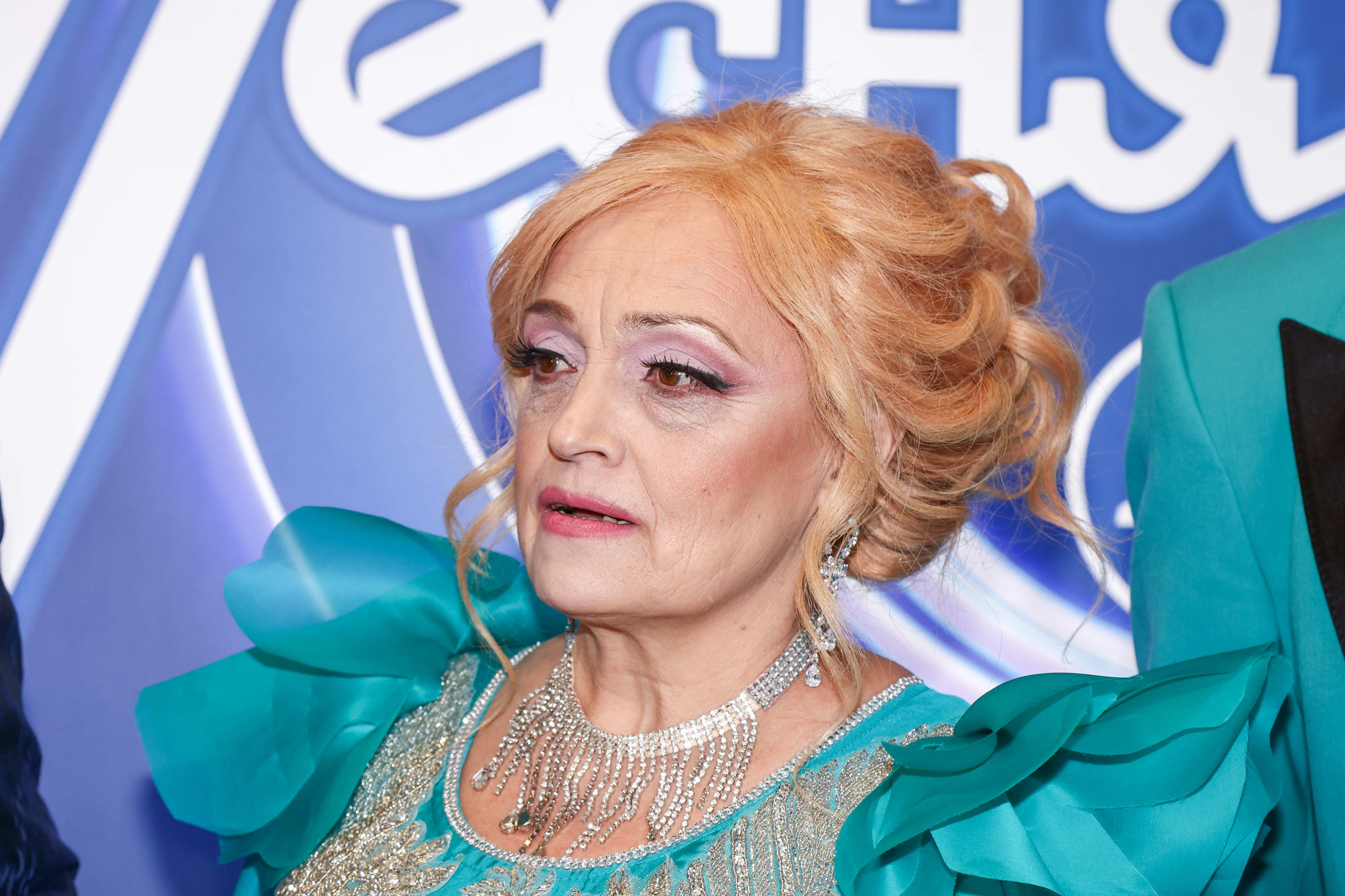 Кадышева отказывается ездить на гастроли без сына: зрители бунтуют