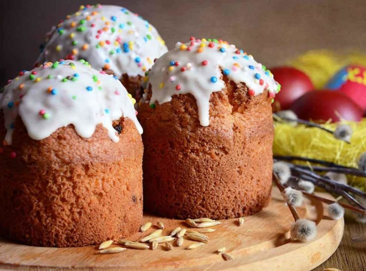 Пышный красивый кулич: 5 лайфхаков от шеф-повара, чтобы тесто точно поднялось