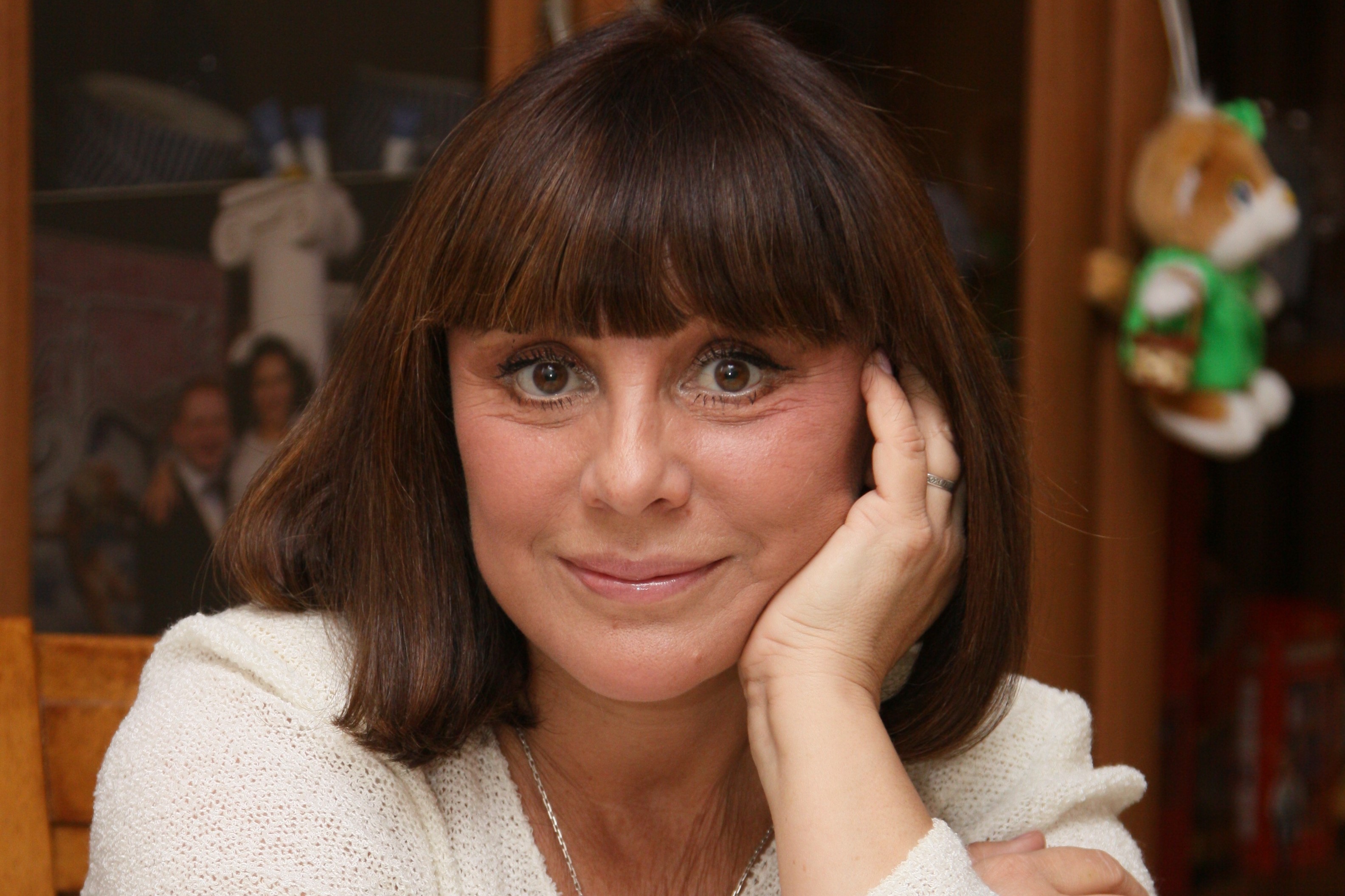 Фанаты атаковали купе поезда, где ехала Наталья Варлей