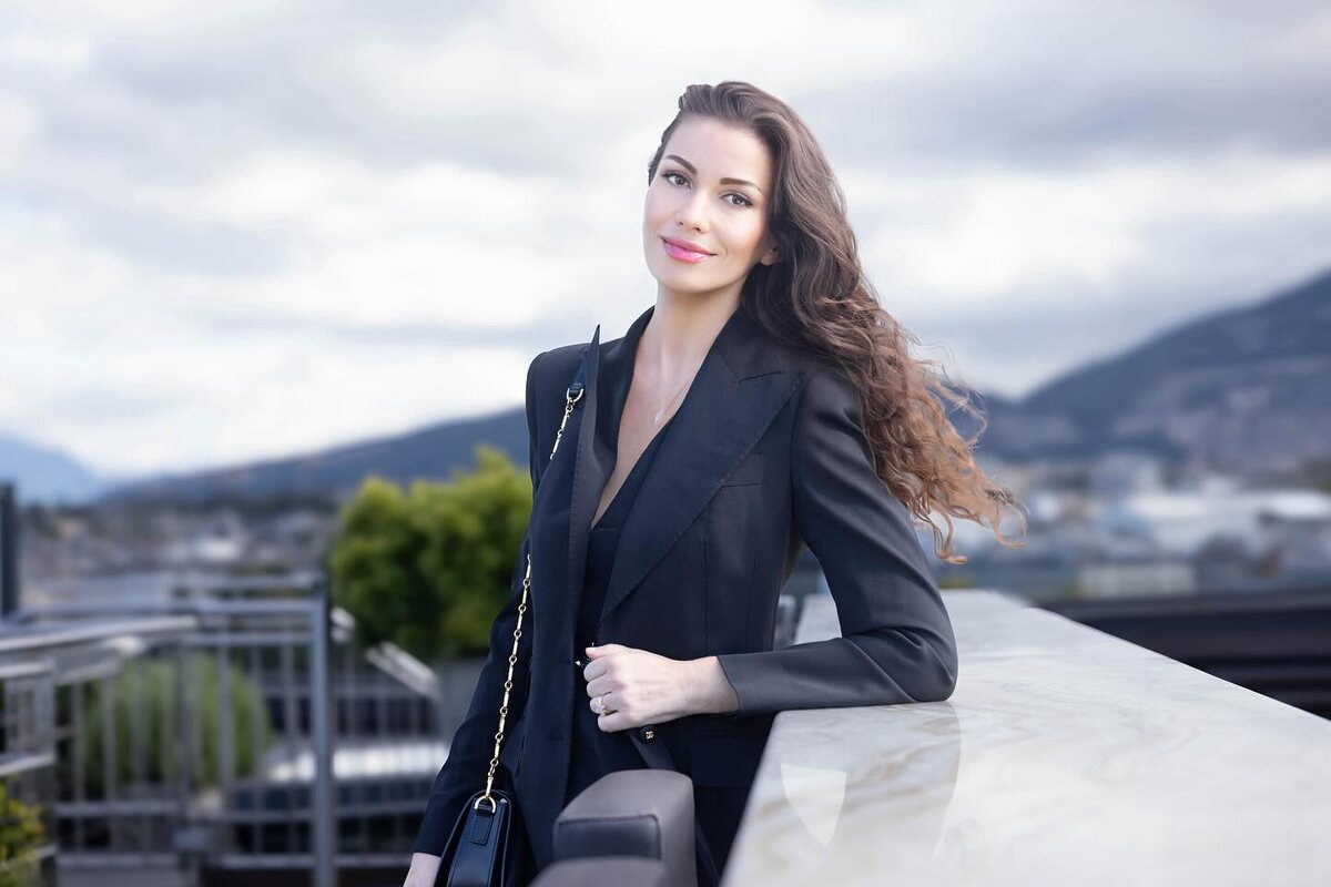 Бывшая Павла Дурова вынуждена резко сбросить цену на питерскую квартиру