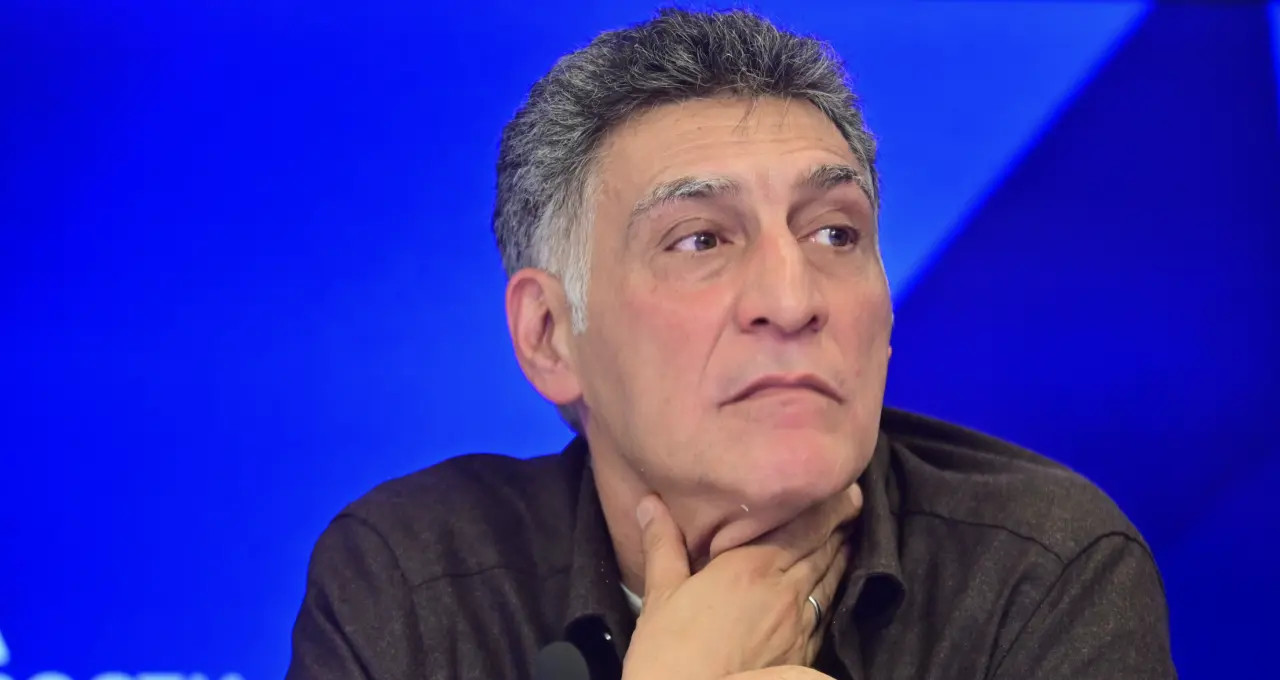 Прощание с Тиграном Кеосаяном проходит в Армянской церкви в Москве