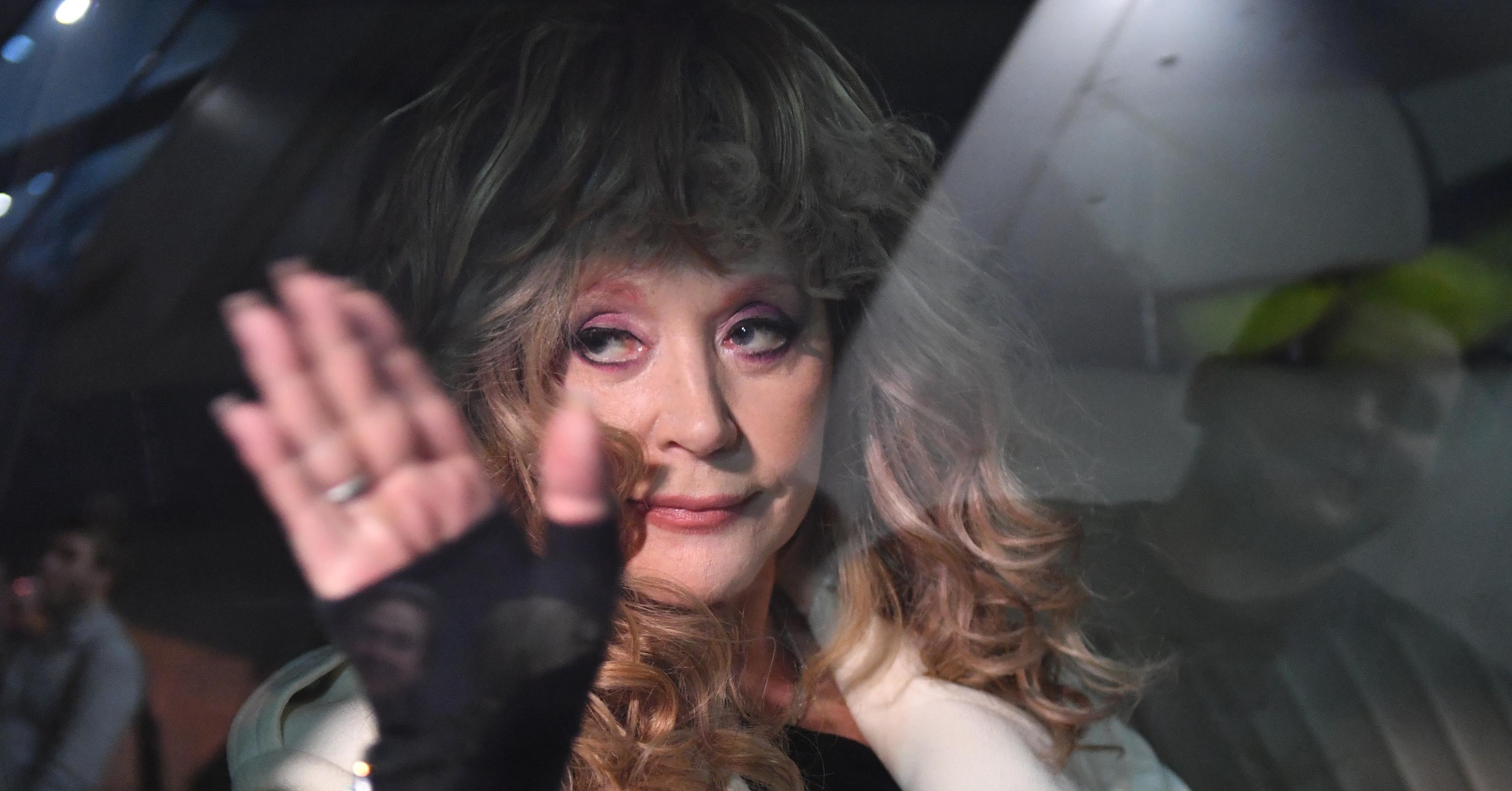 Алла борисовна пугачёва 2022. Алла пугачёва 2022. Пугачеву уехала. Пугачеву уехала. Пугачева 2021.