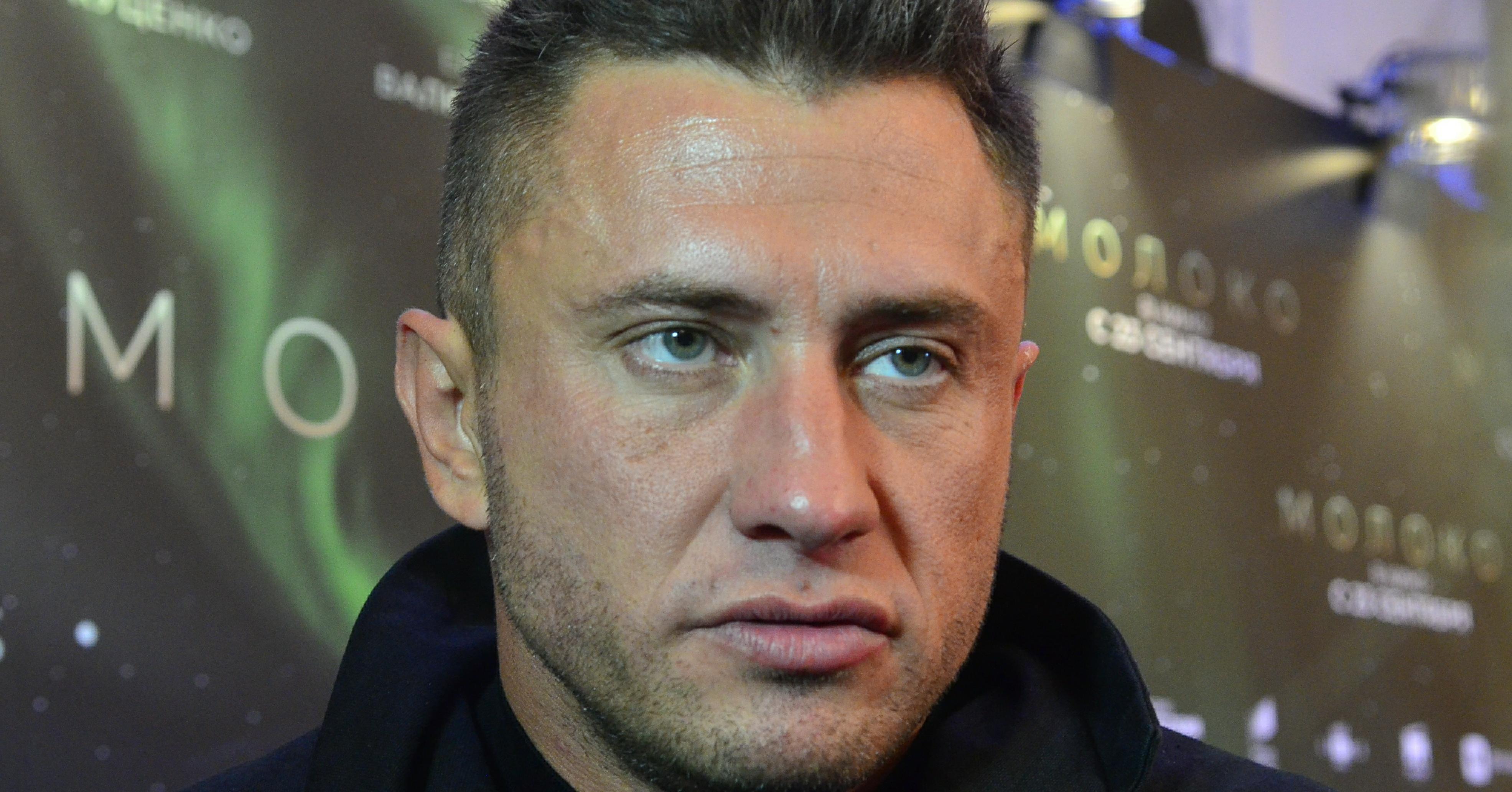 Прилучный играет отца. Прилучный играет отца. Прилучный играет отца. Прилучный играет отца. Прилучный играет отца.