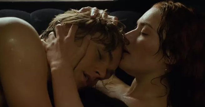 Татьяна Арнтгольц блят эротикалық фотосуреттер Жапон әйел автобуста кончает