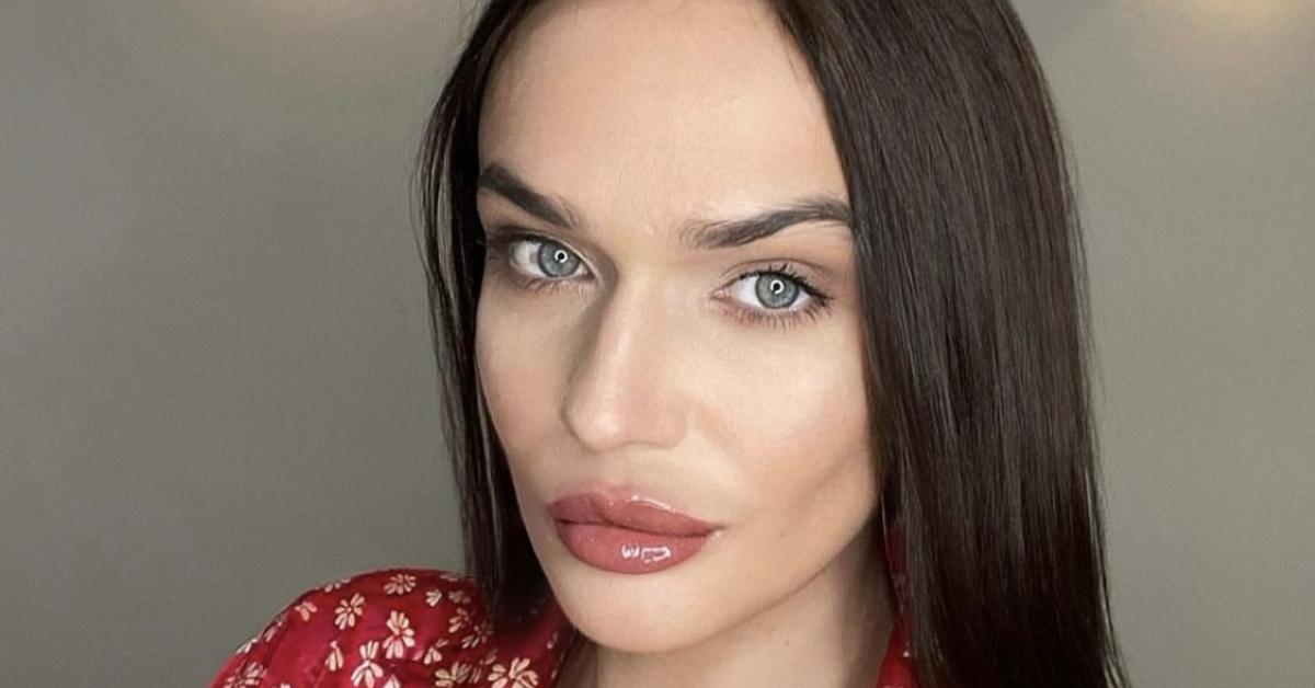 Мини юбкадағы BBWs порно қара әйелдер