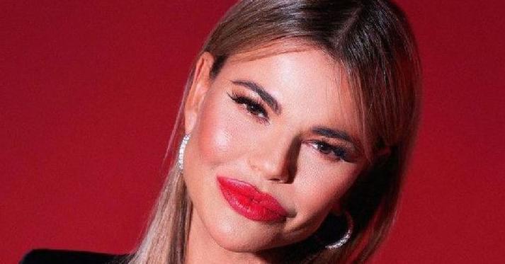 Порно актрисалармен жеке порно