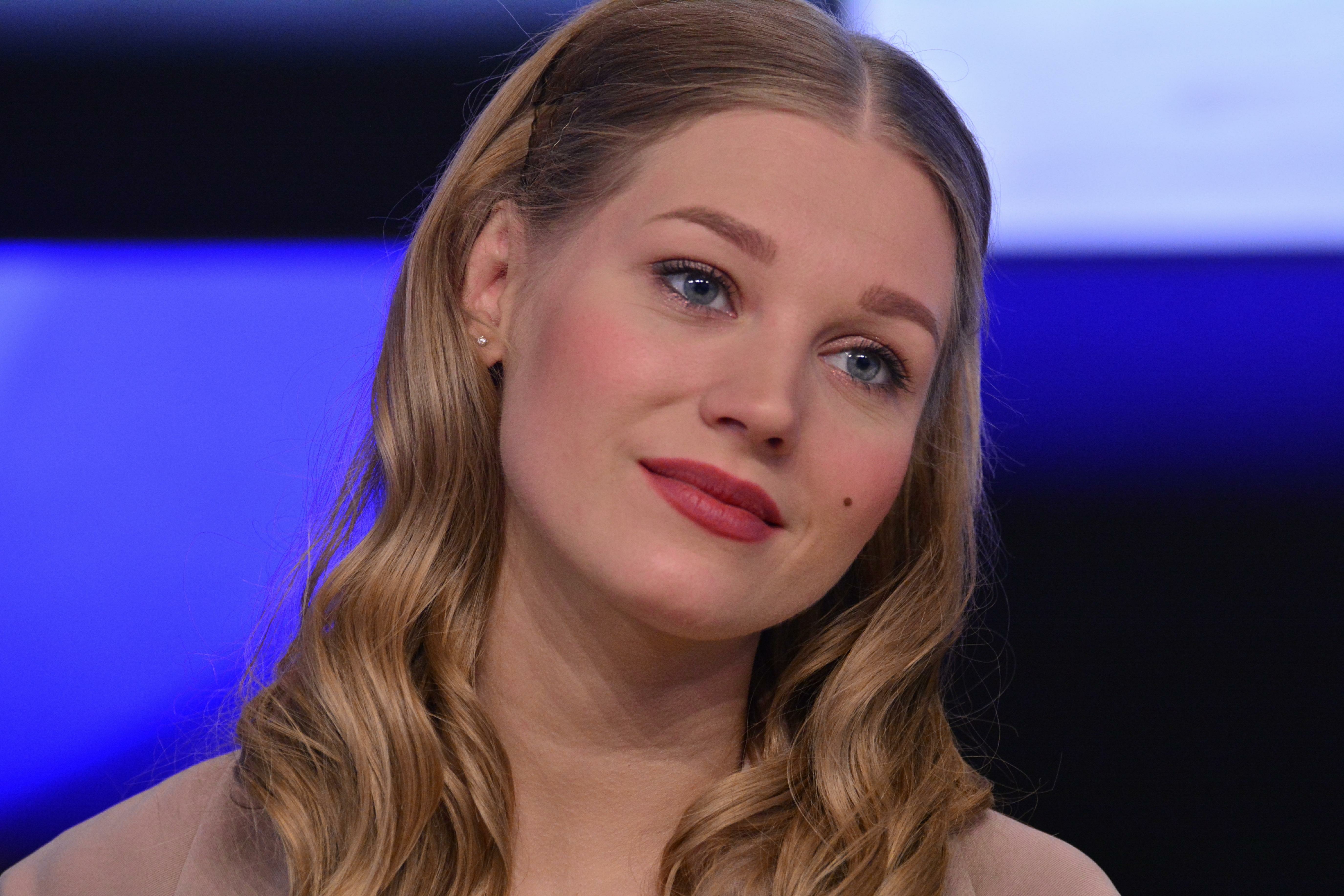 "Че за мужик?": Асмус показала отдых с загадочным кавалером