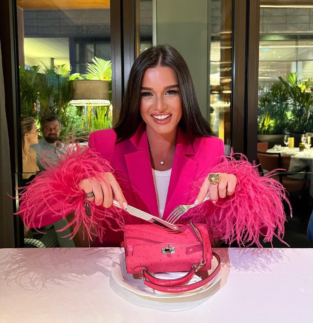 Бородина, Водонаева, Шарапова, Бондарчук показали тренды сумочек