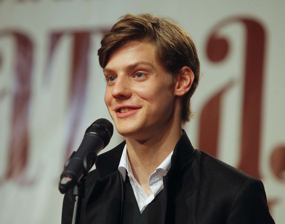 Павлу Табакову - 28: как живет наследник звездного клана. Редкие фото из архива редакции