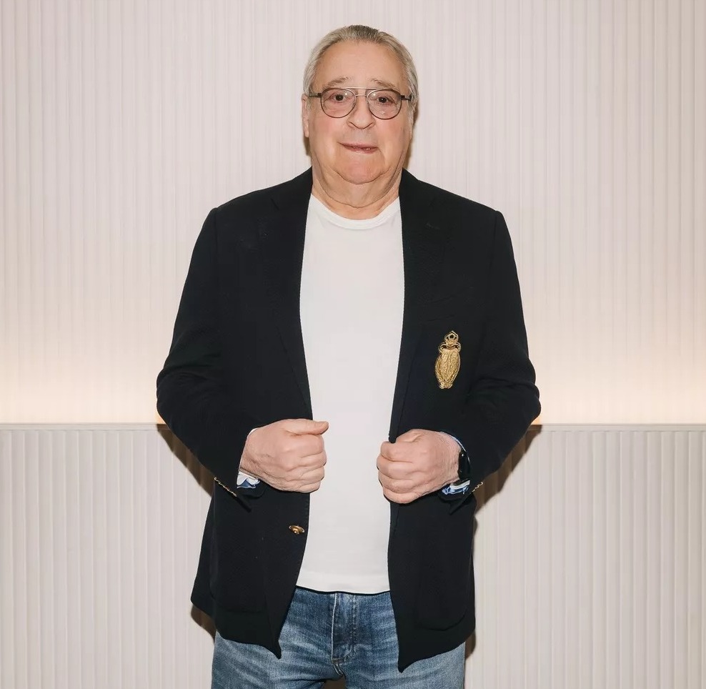 Уверенный Хазанов, царственная Зудина, стильная Меньшова: юбилей театра имени А. С. Пушкина